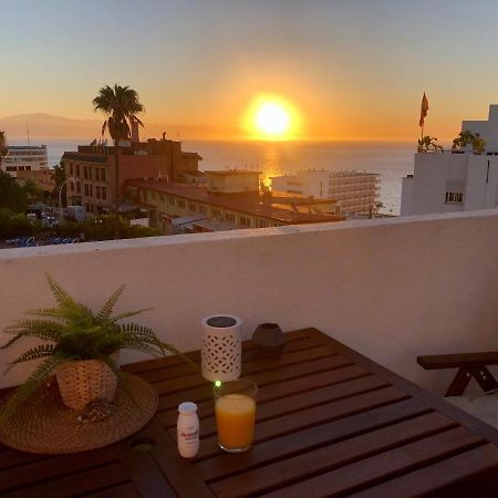 El Cortijuelo. Magnificent Triplex Terraced House With Rooftop Of 18M2, Overlooking The Sea. Parking Torremolinos Exteriér fotografie