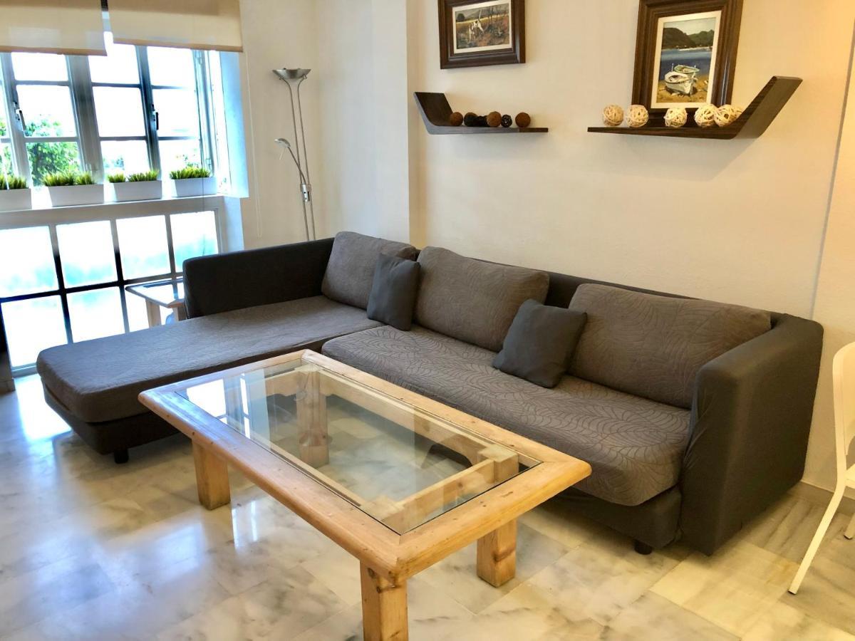 El Cortijuelo. Magnificent Triplex Terraced House With Rooftop Of 18M2, Overlooking The Sea. Parking Torremolinos Exteriér fotografie