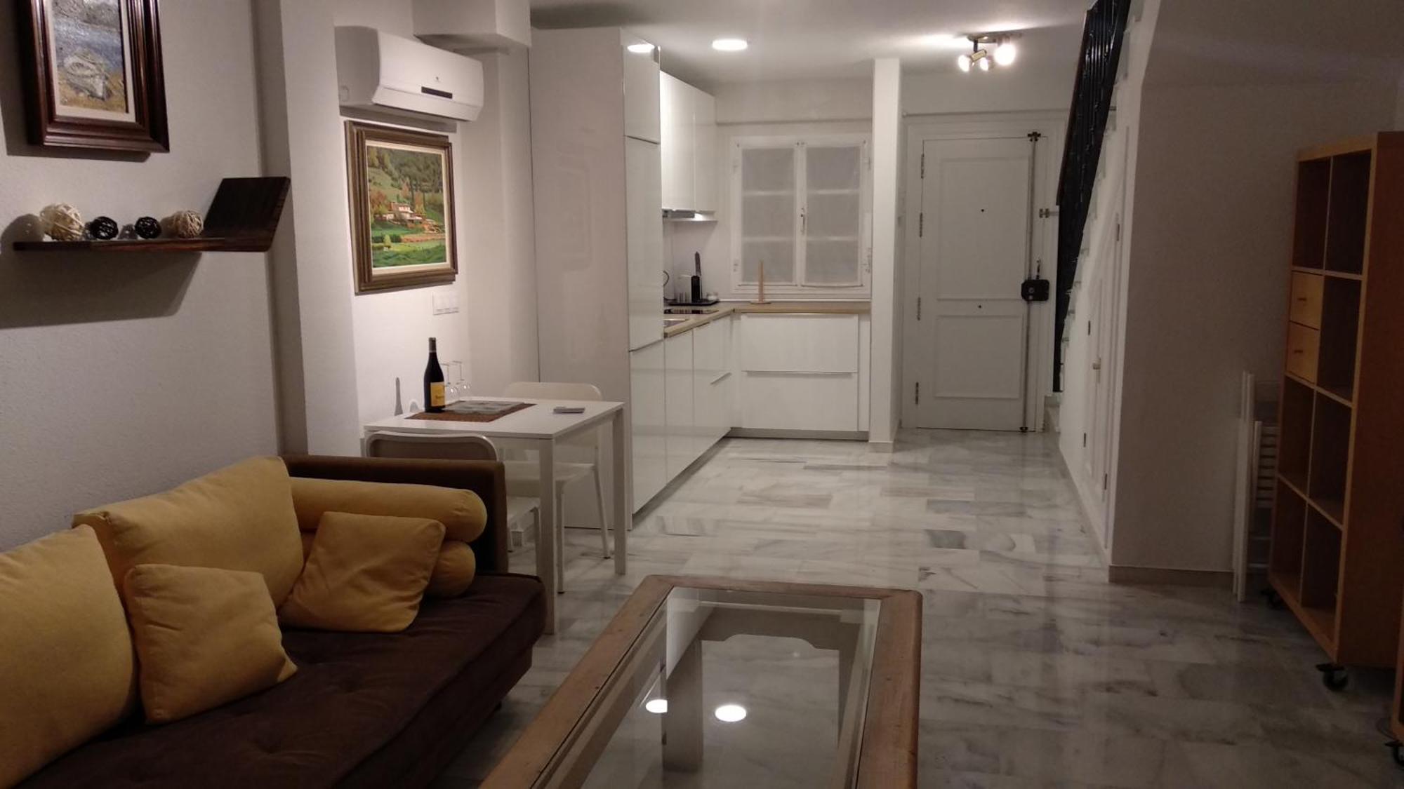 El Cortijuelo. Magnificent Triplex Terraced House With Rooftop Of 18M2, Overlooking The Sea. Parking Torremolinos Exteriér fotografie