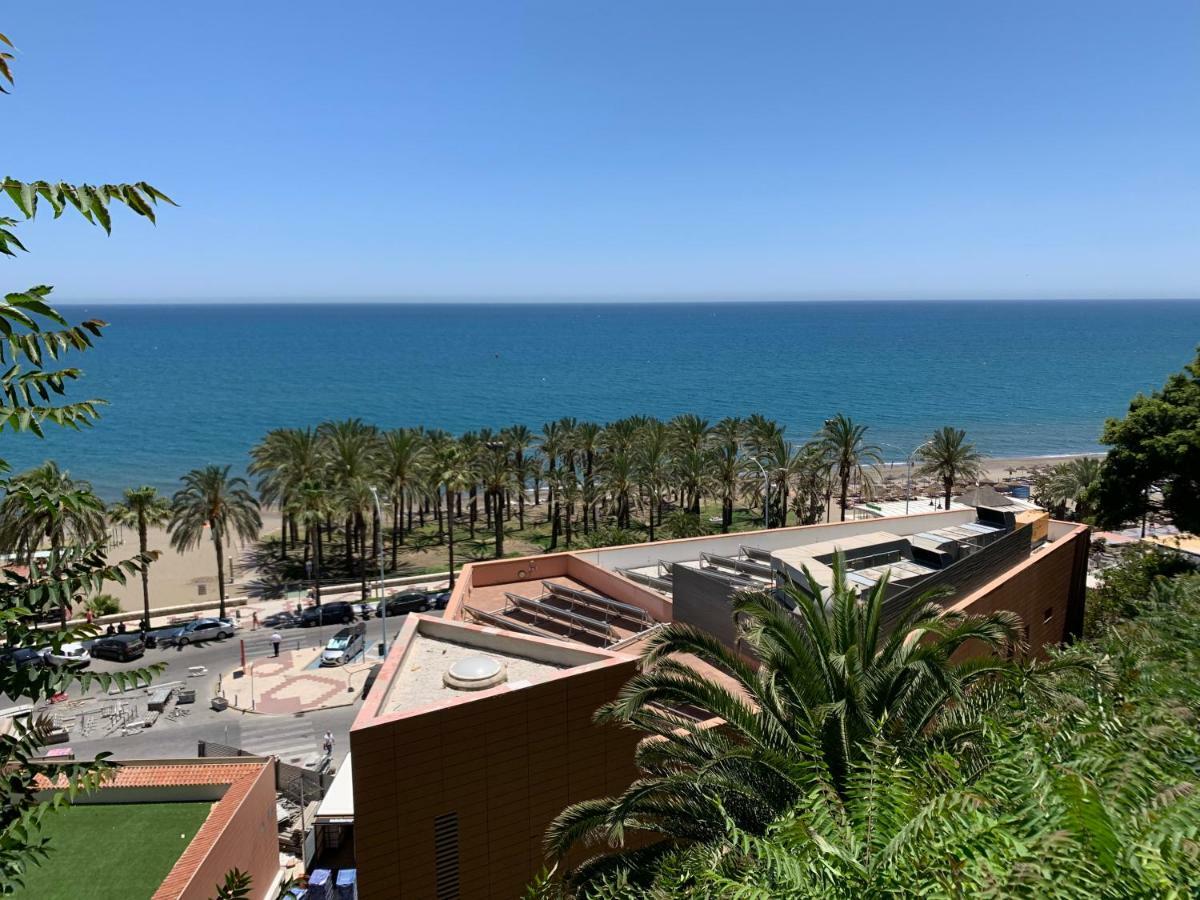 El Cortijuelo. Magnificent Triplex Terraced House With Rooftop Of 18M2, Overlooking The Sea. Parking Torremolinos Exteriér fotografie